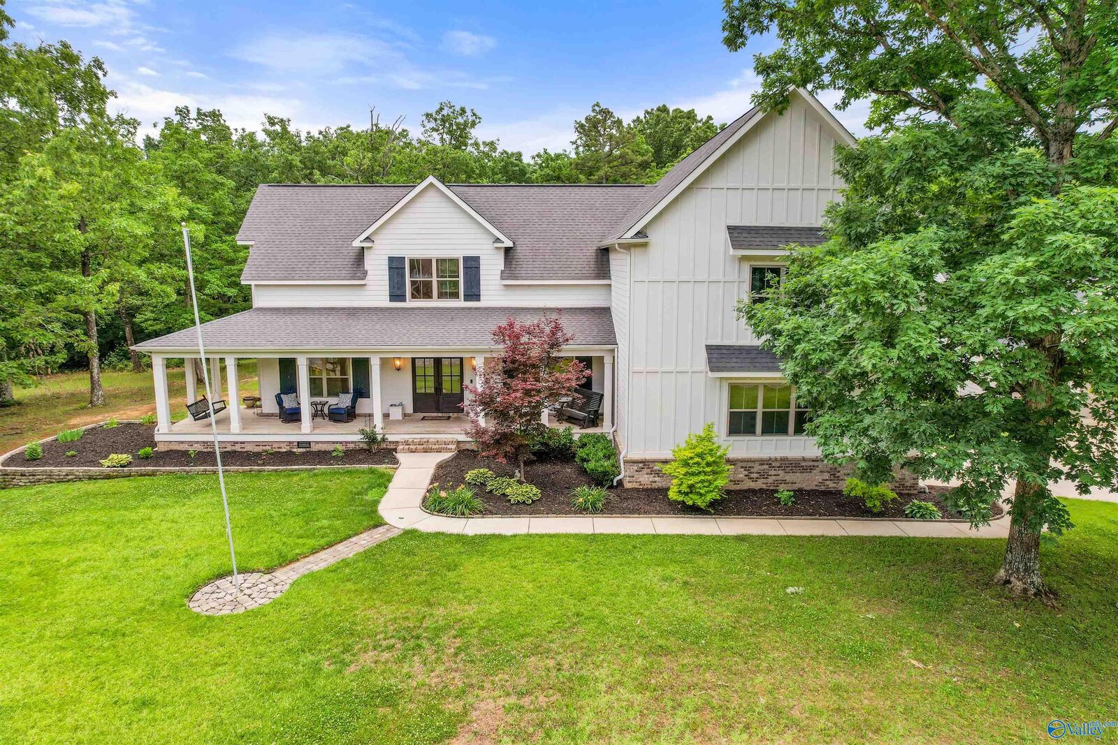 Property Photo:  118 Hillsdale Drive  AL 35748 