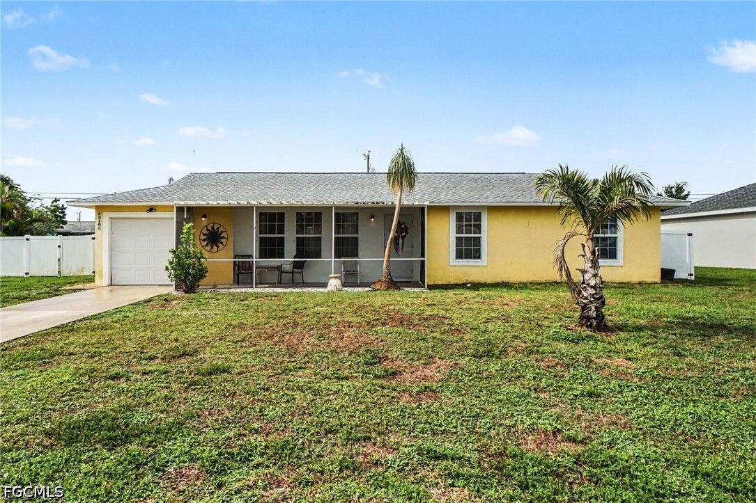 Property Photo:  316 SW 19th Terrace  FL 33991 