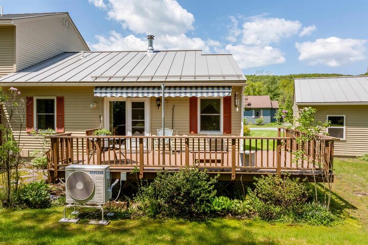Property Photo:  60 Fieldstone Way  VT 05001 