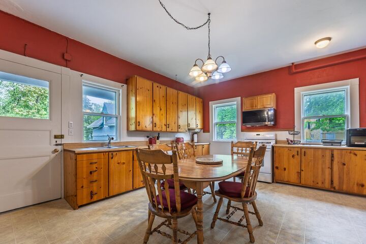 Property Photo:  27 Shaker Hill Road  NH 03748 