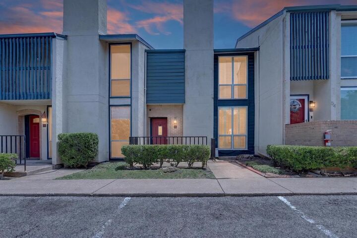 Property Photo:  7175 Fair Oaks Avenue 55  TX 75231 