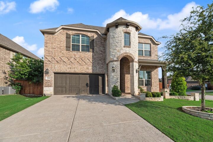 Property Photo:  1900 Monahan Drive  TX 76226 