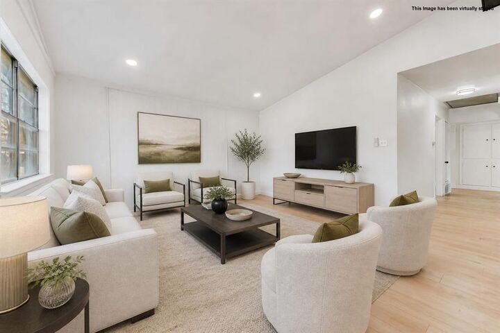 Property Photo: 1105 W White Avenue TX 75069