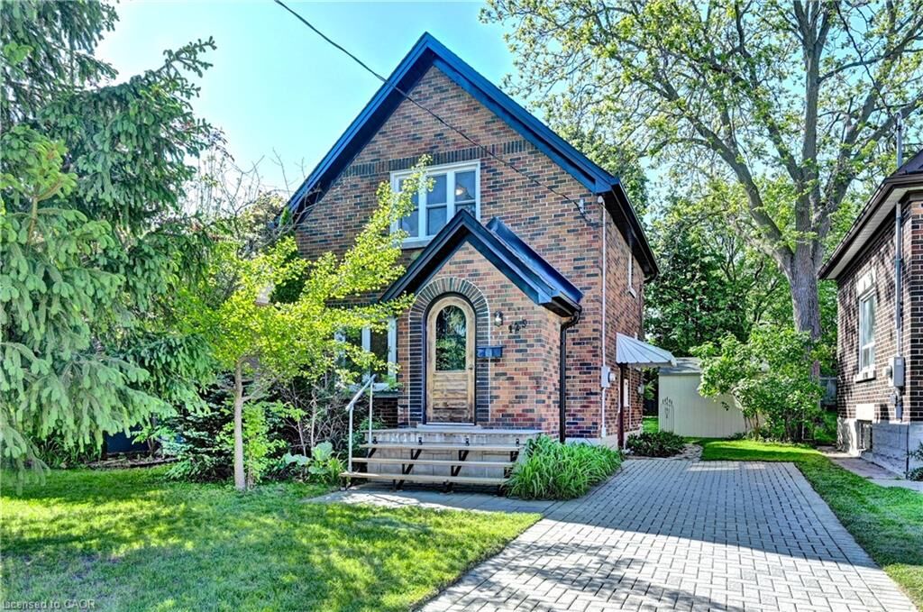 Property Photo: 125 Roger Street ON N2J 1A7