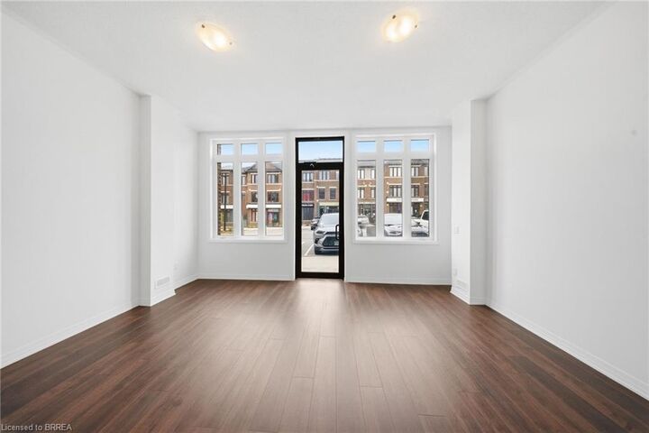 Property Photo: 585 Colborne Street 107 ON N3S 0K4