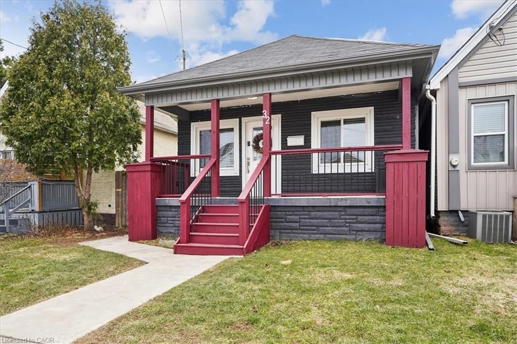 Property Photo: 32 Allan Avenue ON L8H 2C9