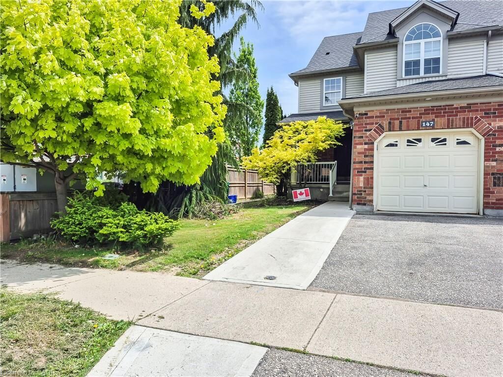 Property Photo:  147 Dubrick Crescent 1  ON N2E 4G3 