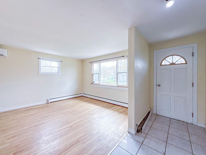 Property Photo: 207 Belvedere Avenue PE C1A 2E2