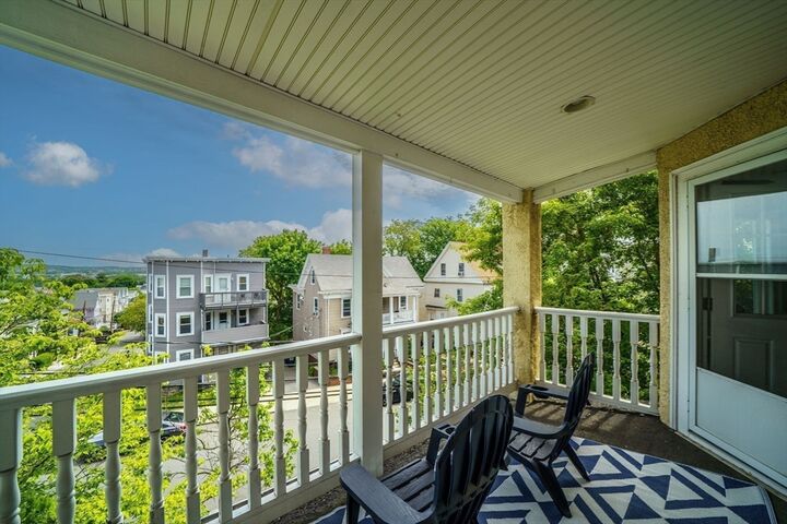 Property Photo:  33 Main St 2  MA 02145 