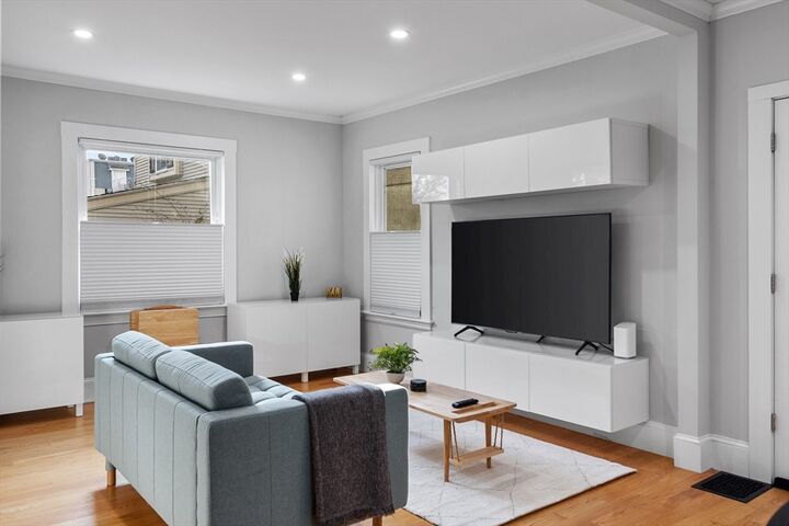 Property Photo:  14 Everett St 1  MA 02155 