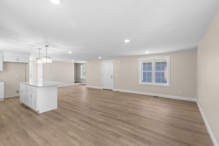 Property Photo:  1234-3 State Rd 3  MA 02360 