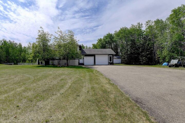 Property Photo: 712051 Range Road 54 9 AB T8X 4A7