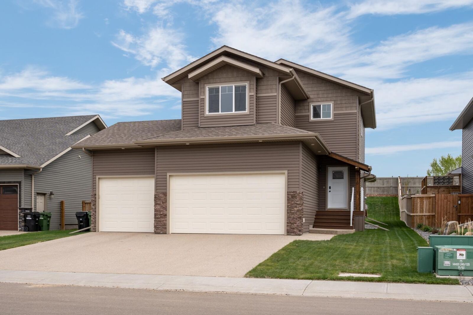 Property Photo:  6210 28 Avenue Close  AB T4V 5J6 