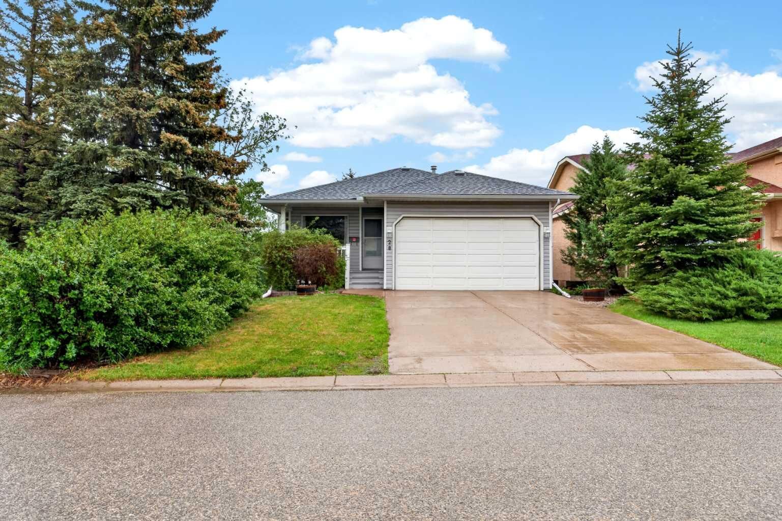 Property Photo: 28 Shawfield Way SW AB T2Y 2X9