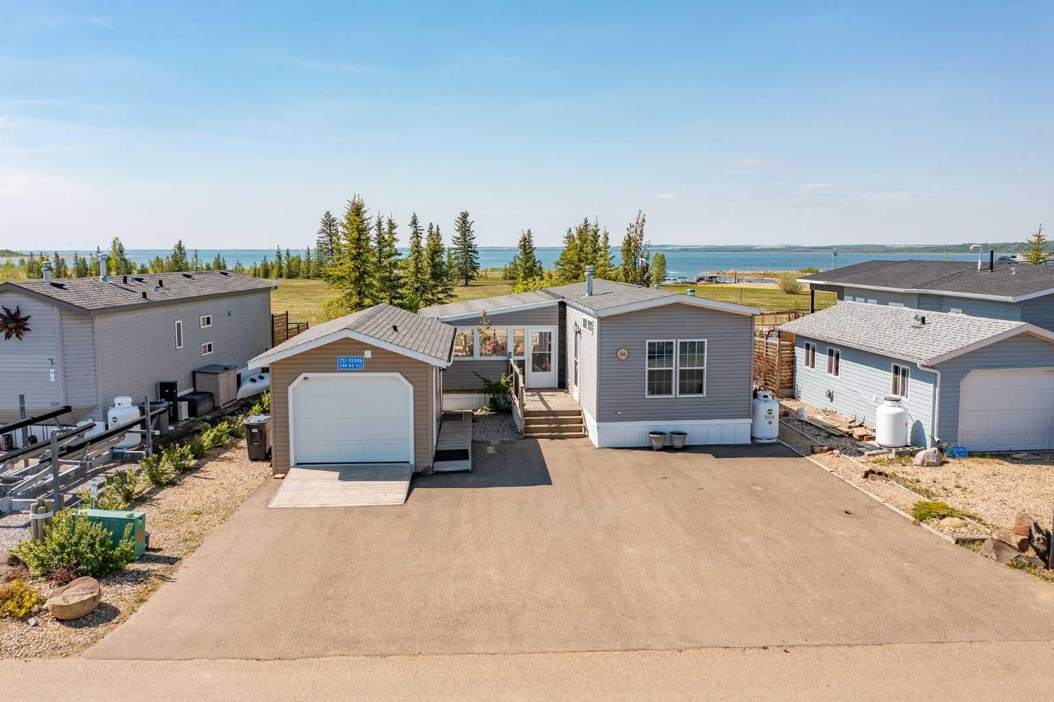 Property Photo: 10046 Township Road 422 212 AB T4J 1V9