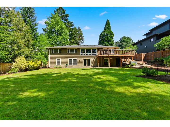 Property Photo:  2109 Wembley Park Rd  OR 97034 