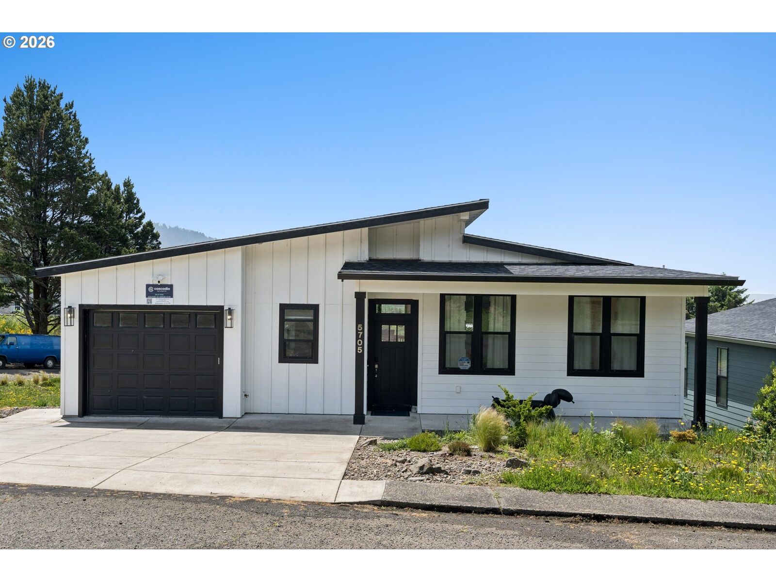 Property Photo: 5705 Rollo Dr OR 97149