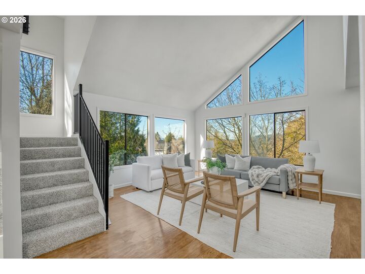 Property Photo:  11525 SE Flavel St  OR 97266 
