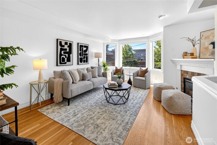 Property Photo: 402 Aloha Street WA 98109