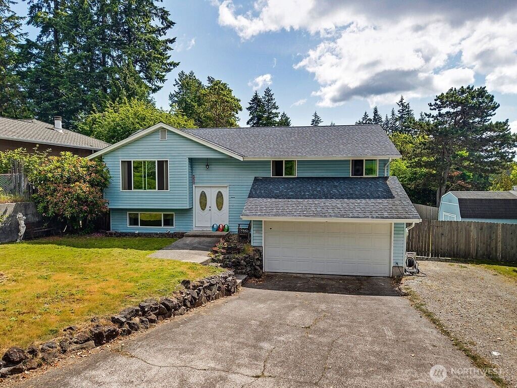 Property Photo: 4298 SE Basswood WA 98366