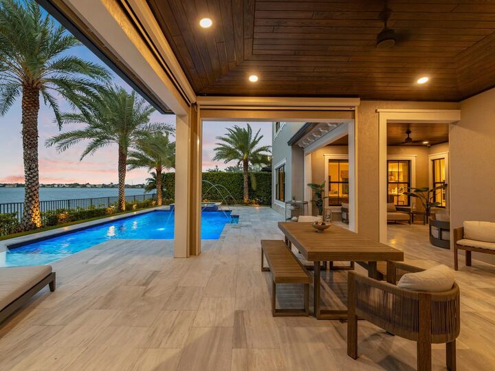 Property Photo:  11661 W Watercrest Cir Circle W  FL 33076 
