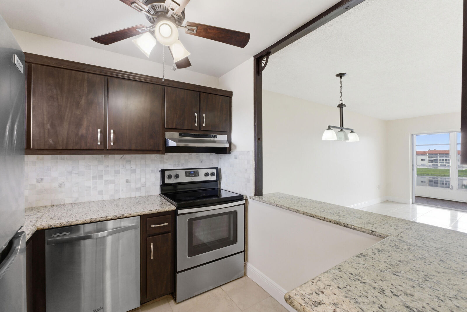 Property Photo: 2651 E Sunrise Lakes Drive E 308 FL 33322