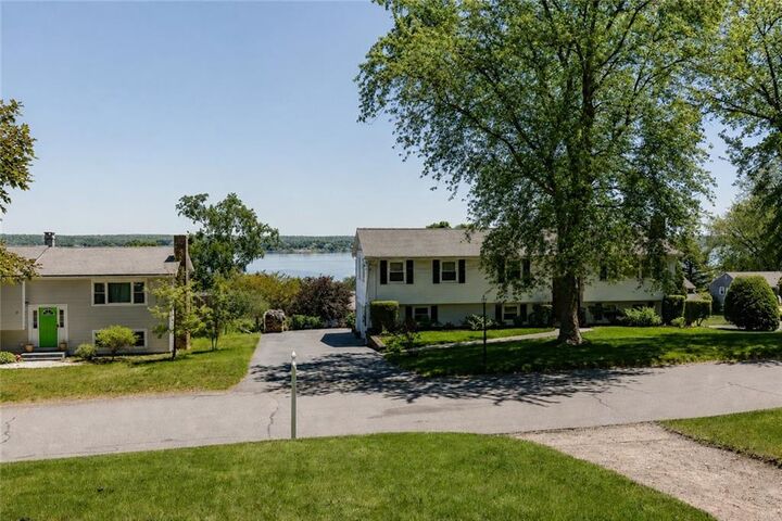 Property Photo:  26 Seneca Road  RI 02871 