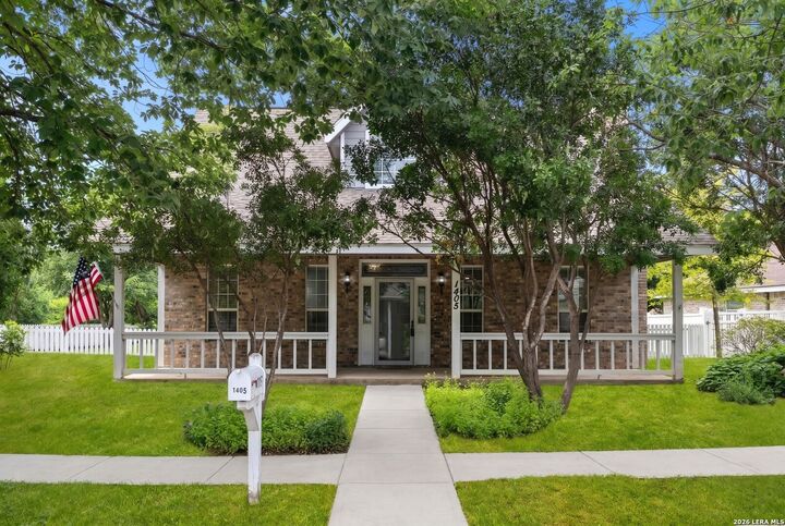 Property Photo:  1405 Azalea Ln  TX 78130 
