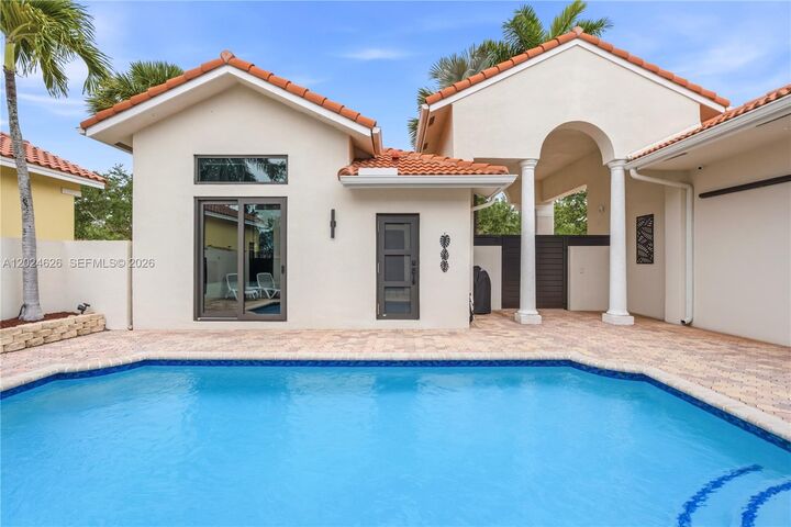 Property Photo:  16460 NW 12th St  FL 33028 