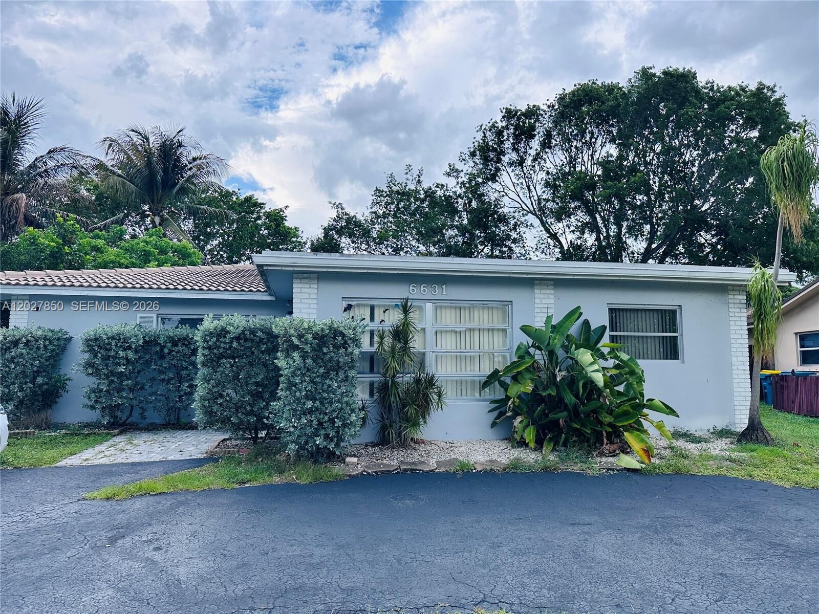 Property Photo:  6631 NW 84th St  FL 33321 