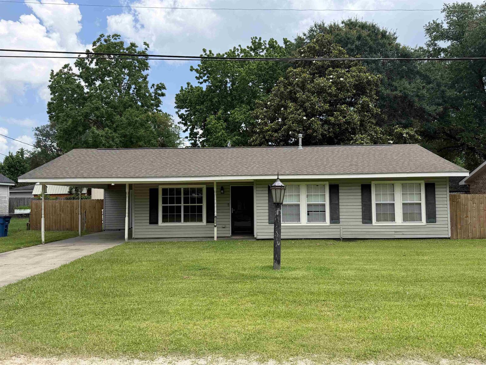 Property Photo:  3476 Pelican  TX 77630-2040 