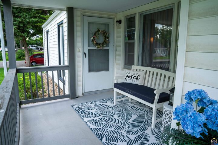 Property Photo:  3920 SW Munson Ave  KS 66604 