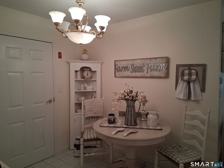 Property Photo: 75 Washington Avenue 8-205 CT 06518