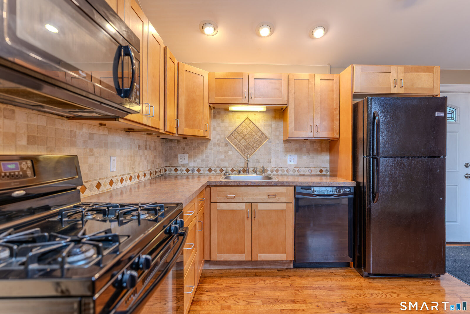 Property Photo:  31 Suffield Street  CT 06096 