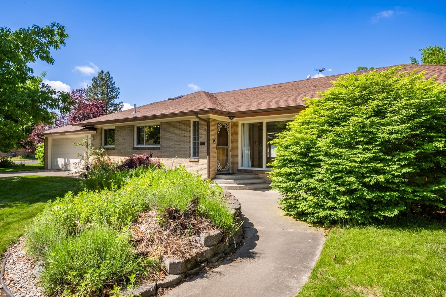 Property Photo:  310 W Joseph Ave  WA 99205 
