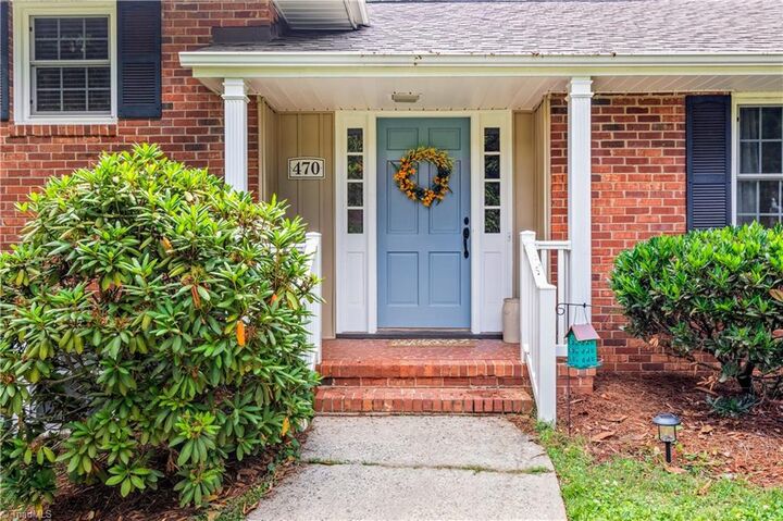 Property Photo: 470 Westoak Trail NC 27104
