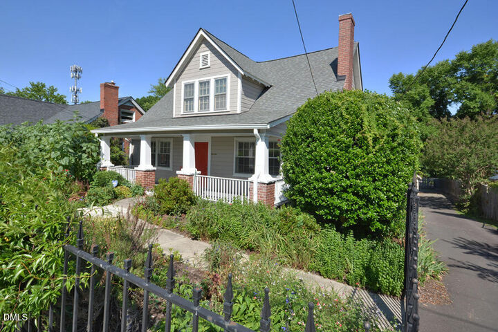 Property Photo:  1814 Chapel Hill Road  NC 27707 