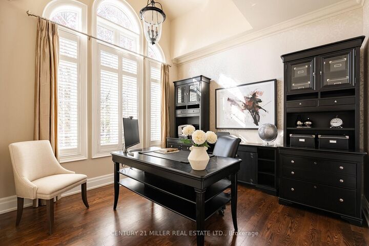 Property Photo:  1392 Clearwater Crescent  ON L6H 7J5 
