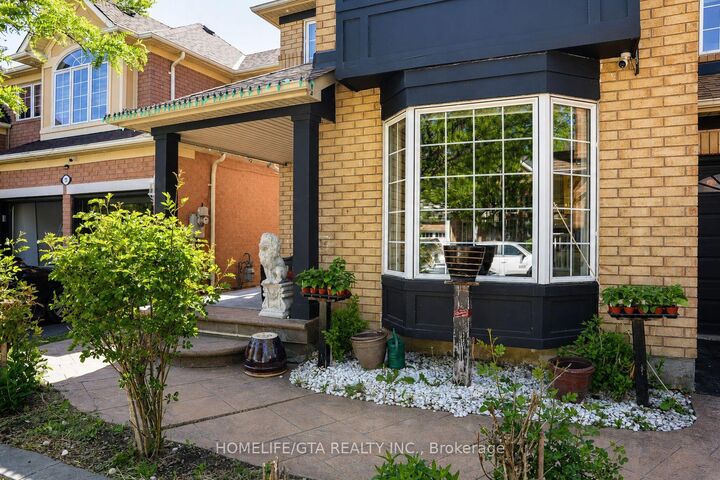 Property Photo: 13 Sparta Drive ON L6P 1H6