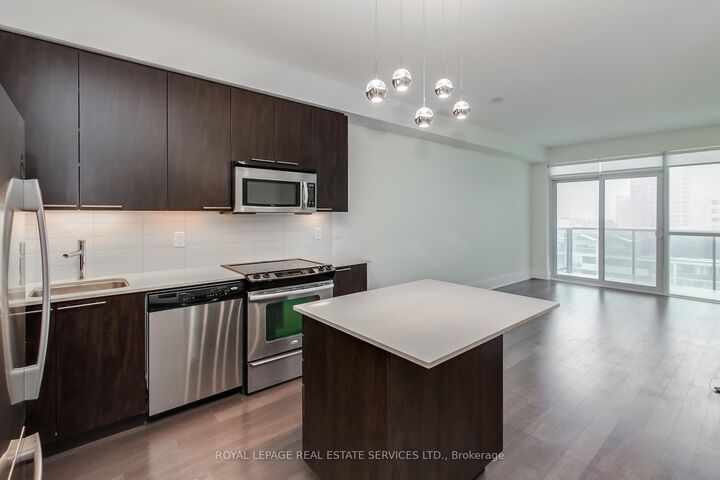 Property Photo: 25 Broadway Avenue 1408 ON M4P 1T7