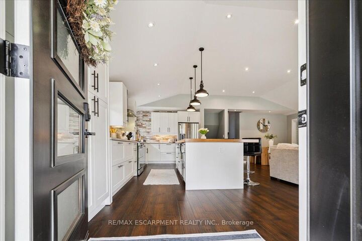 Property Photo: 755 Parker Crescent ON L7R 3A5