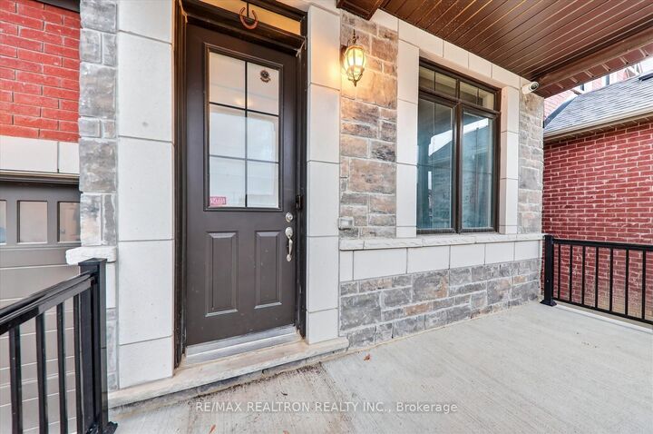 Property Photo: 113 Jinnah Avenue ON L3S 0G4