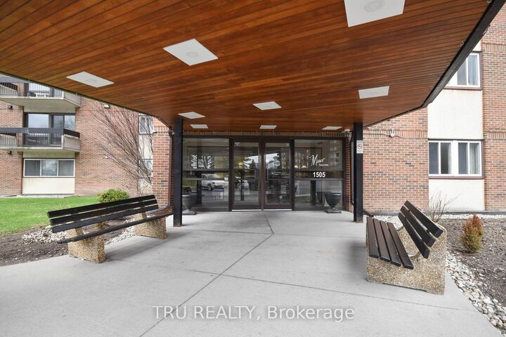 Property Photo: 1505 Baseline Road 807 ON K2C 3L4