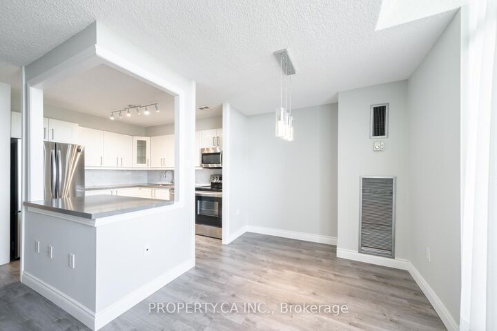 Property Photo: 355 Rathburn Road E 1204 ON L4Z 1H4
