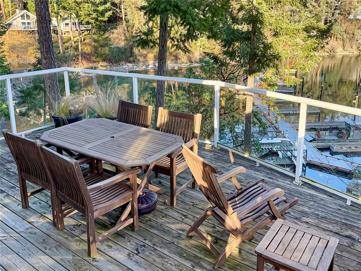 Property Photo: 2315 Mackinnon Rd #13C BC V0N 2M0