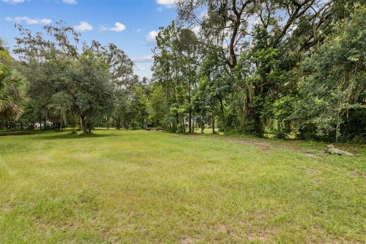 Property Photo:  850304 US 17 Highway  FL 32097 