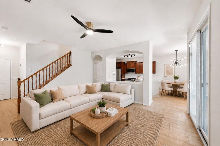Property Photo: 2250 E Wayland Drive AZ 85040