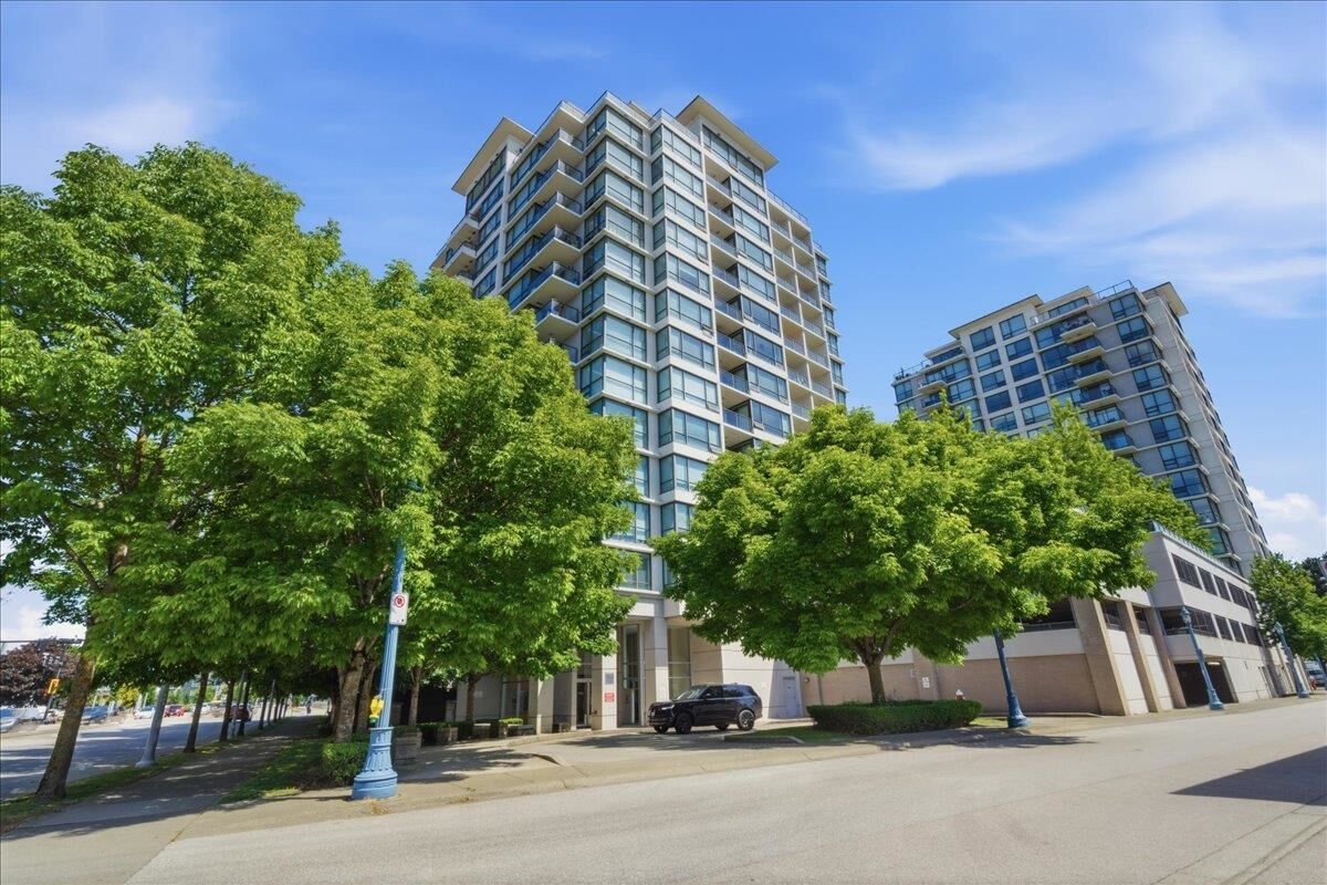 Property Photo: 7555 Alderbridge Way 1505 BC V6X 4L3