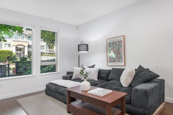 Photo de la propriété:  119 W 22nd Street 113  BC V7M 0B4 