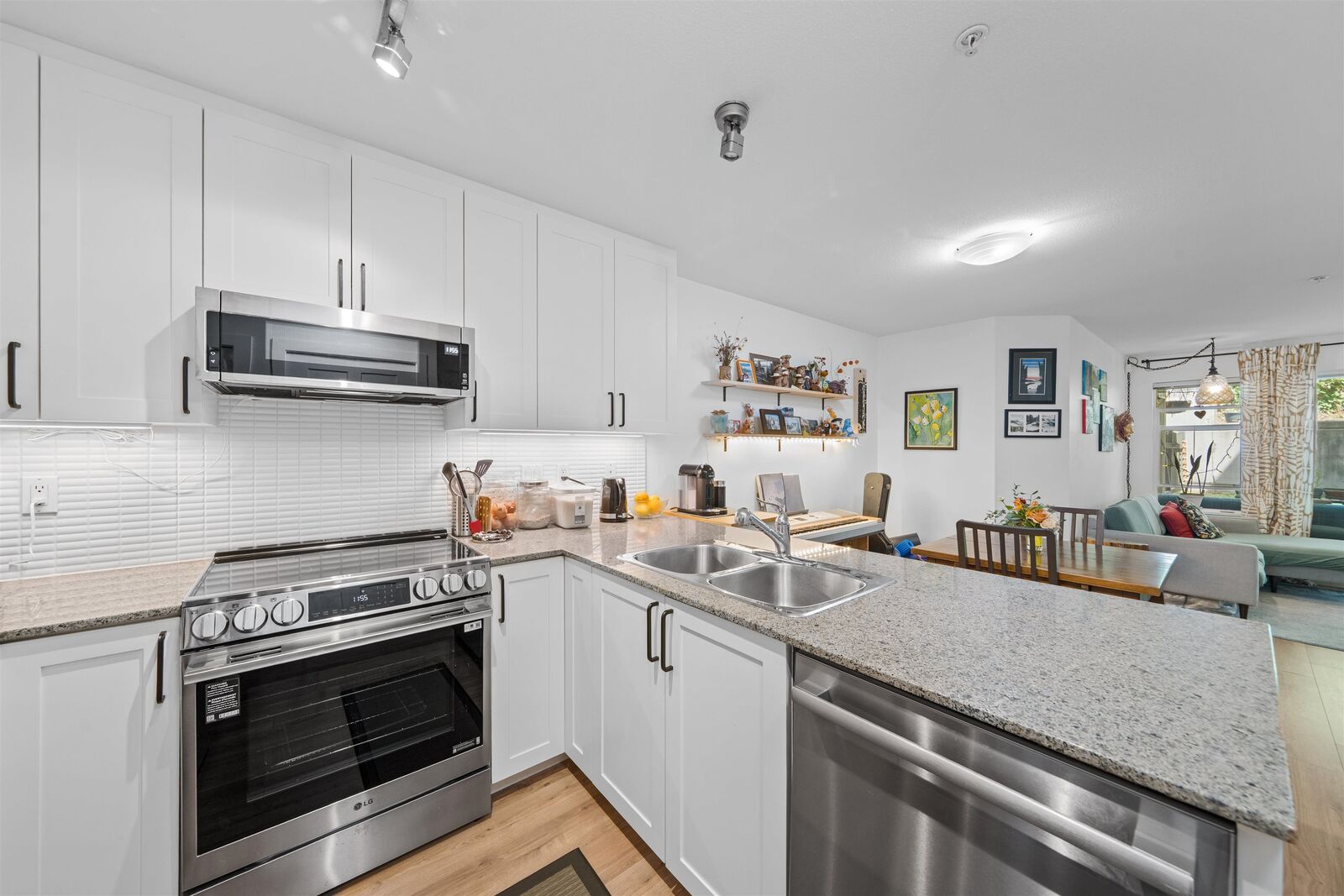 Property Photo:  4833 Brentwood Drive 203  BC V5C 0C3 